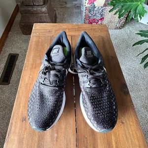 Nike Zoom Pegasus 35 - size 9